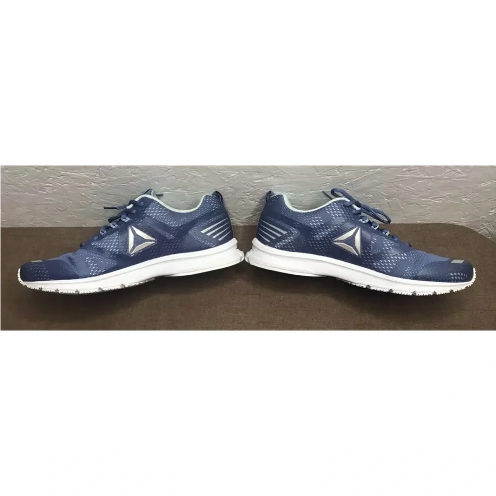 Excellent Reebok Ahary Runner Women's Running Shoes Size 10 Blue Purple Mesh